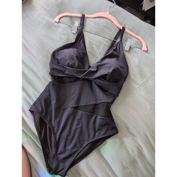 One piece mesh bathing suit - Picture 1 of 6